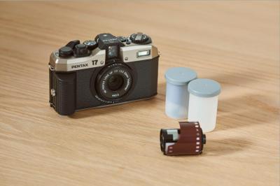 Pentax 底片相機相機復活了!全新 PENTAX 17 下月預購開跑 Pentax 底片相機相機復活了!全新 PENTAX 17 下月預購開跑