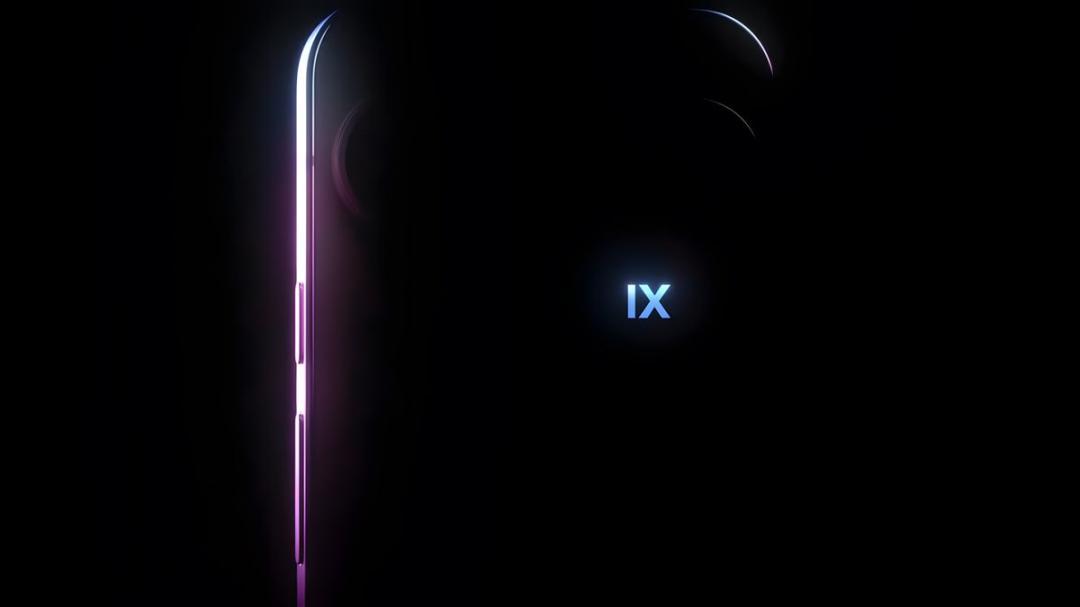 Google Pixel 9系列的官方預告影片出現手機剪影，透露新機的外型變化。（圖／翻攝官網）