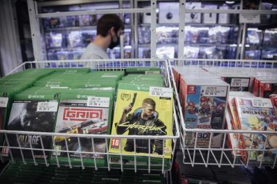 未來 PS 遊戲只剩數位版?Sony 出手裁員、減產實體光碟 未來 PS 遊戲只剩數位版?Sony 出手裁員、減產實體光碟