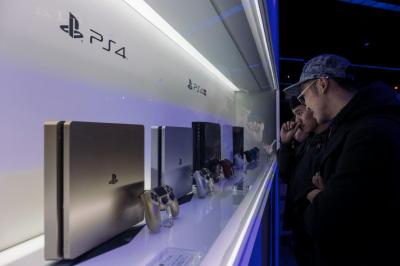 AMD 差點破產?資深高層爆:是靠 Sony PS4 救回來 AMD 差點破產?資深高層爆:是靠 Sony PS4 救回來