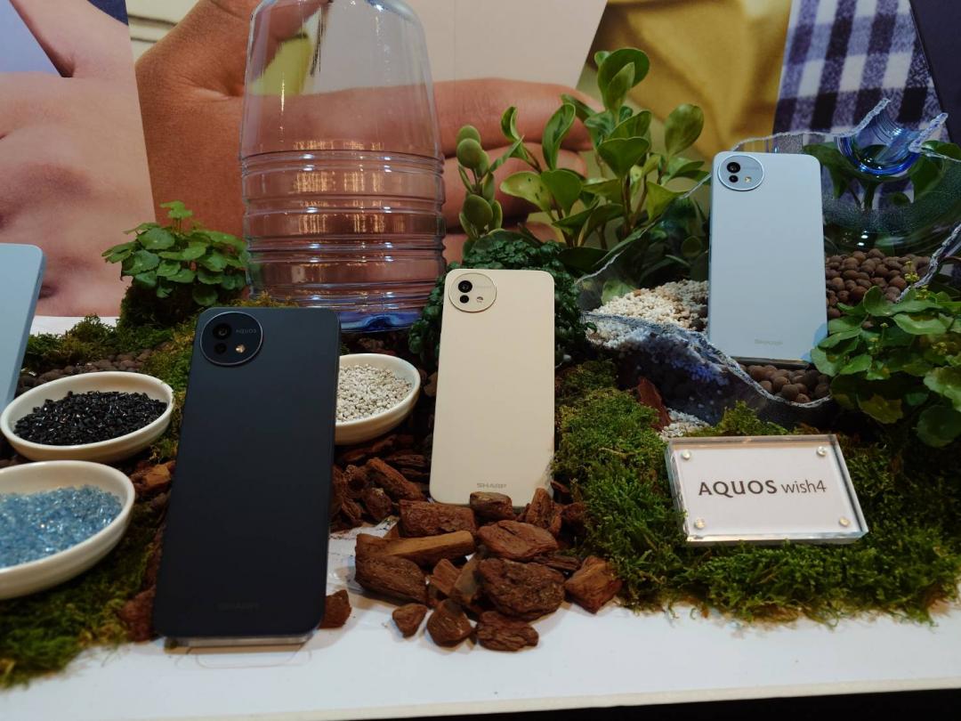 AQUOS wish4還強調環保設計，手機外殼採用約60%的再生塑料材料（圖／記者黃肇祥攝）