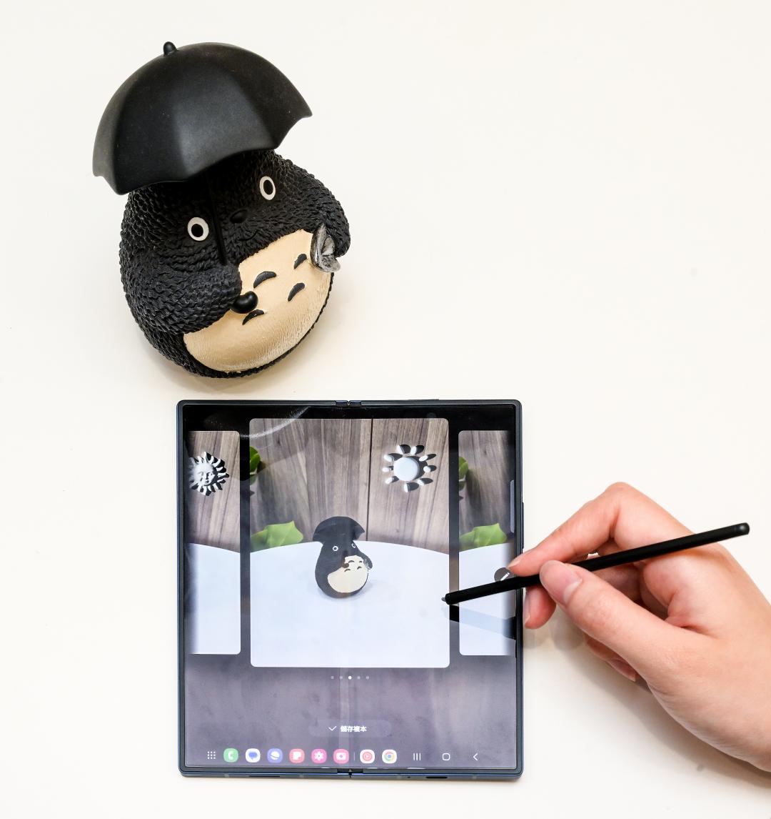全新繪畫助理能讓隨筆塗鴉自動生成圖像。（圖／記者王文麟攝）