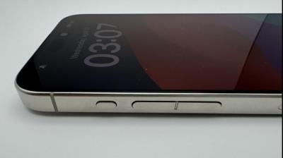 iPhone 15 Pro Max原型機現身 蘋果臨時取消的神秘觸覺按鍵首度曝光 iPhone 15 Pro Max原型機現身 蘋果臨時取消的神秘觸覺按鍵首度曝光