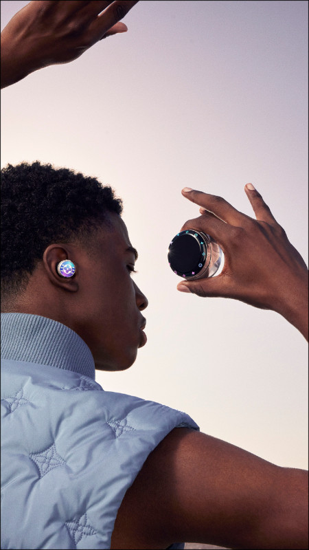 第三代Horizon Light Up真無線耳機已經跳脫聯名概念，但音效技術仍和老搭檔Master & Dynamic合作。