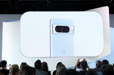 Google 新配件暗示快充升級!傳 Pixel 9 半小時充電七分滿 Google 新配件暗示快充升級!傳 Pixel 9 半小時充電七分滿