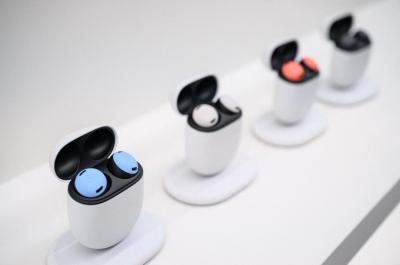 走在蘋果前面?程式碼洩露Google耳機將支援Gemini AI功能 走在蘋果前面?程式碼洩露Google耳機將支援Gemini AI功能