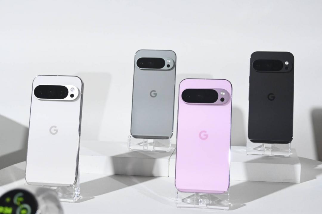 Google Pixel 9系列電信通路由台灣大哥大和中華電信一起販售。(圖/記者黃肇祥攝)