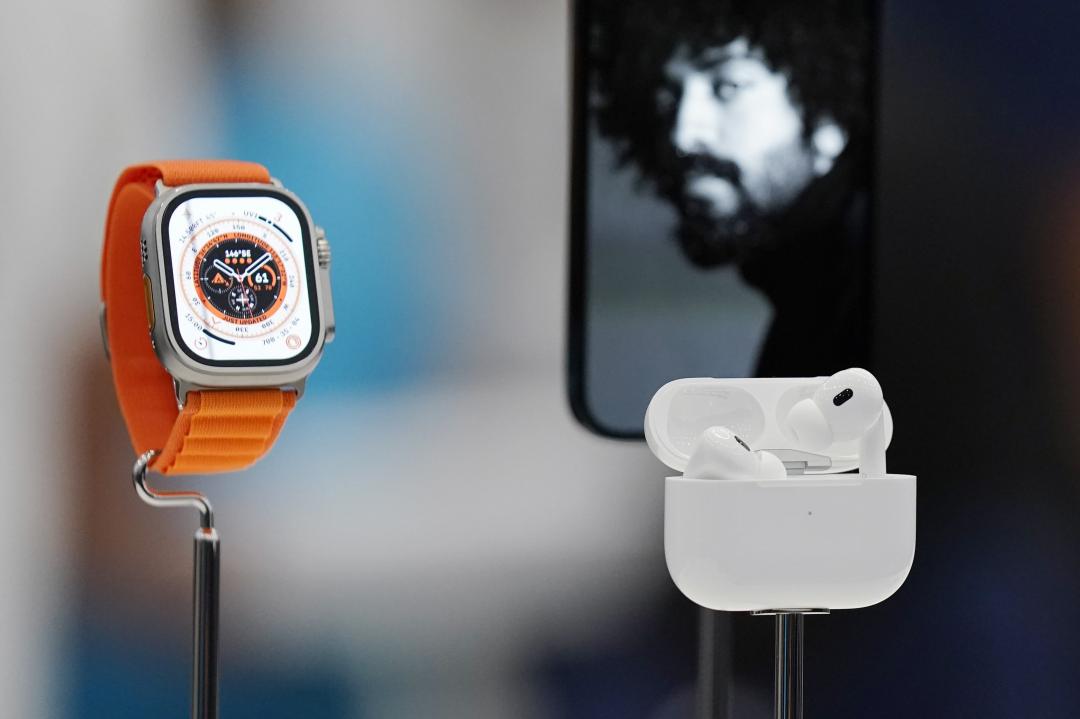 秋季發表會亮點還有新一代Apple Watch、AirPods。(圖/彭博社)
