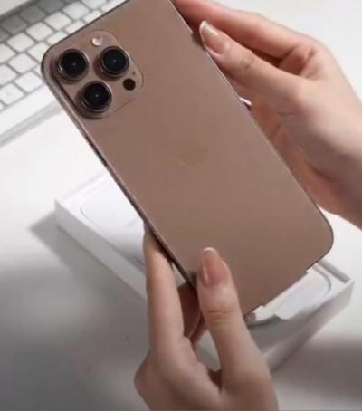 還沒發表已被洩露?網瘋傳iPhone 16 Pro Max沙漠鈦金開箱影片 還沒發表已被洩露?網瘋傳iPhone 16 Pro Max沙漠鈦金開箱影片