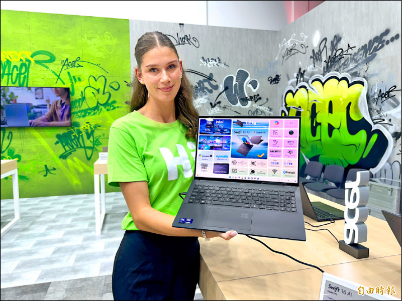宏碁擴大Copilot+ PC陣容，Swift 14 AI（Intel）台灣即日起開放預購，44,900元起；圖為Swift 16 AI（Intel），具體上市時間待公布。（記者吳佩樺攝）