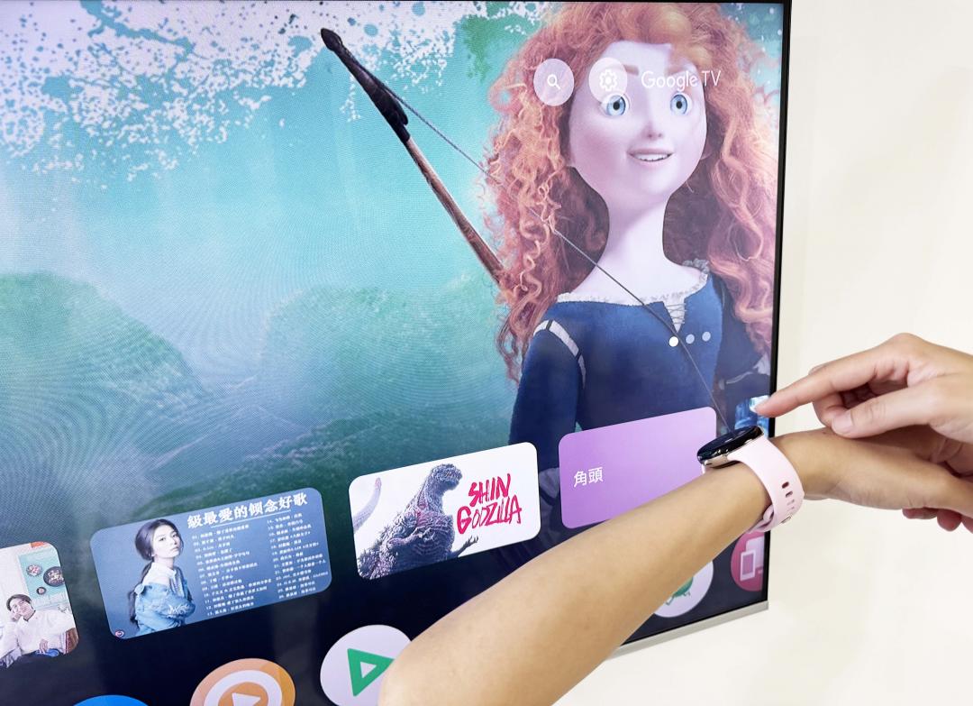 可當作Google TV遙控器。(圖/記者吳佩樺攝)