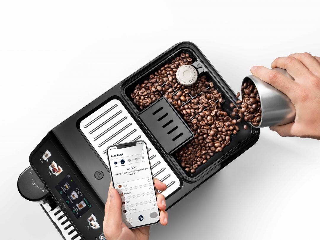 De’Longhi Eletta Explore可連接手機App解鎖更多創意特調。