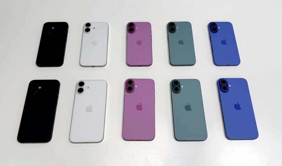 基本版iPhone 16系列推出湛海藍、湖水綠、粉紅、黑、白5色，整體色調是鮮豔的糖果色。 （圖／記者吳佩樺攝）