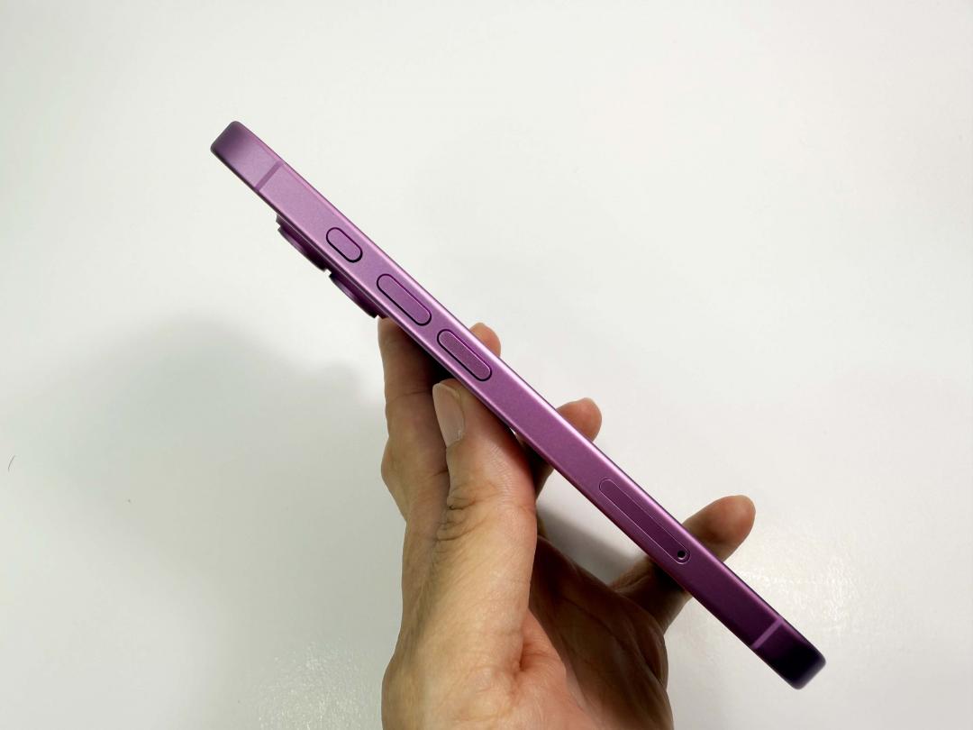 蘋果下放動作按鈕給iPhone 16。（圖／記者吳佩樺攝）