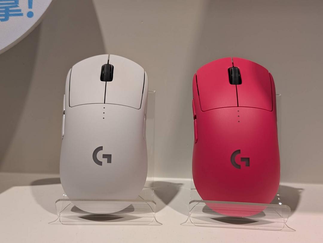 PRO 2 LIGHTSPEED無線滑鼠可以適應更多手型，並且自由改變側鍵設定，售價3,990元。