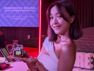 JBL 全新 Tour Pro 3 降噪耳機登台!充電盒不僅有大螢幕、還能當發射器 JBL 全新 Tour Pro 3 降噪耳機登台!充電盒不僅有大螢幕、還能當發射器