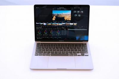 最快下月發表!新款 MacBook 盒裝曝光 蘋果加碼 3 大規格 最快下月發表!新款 MacBook 盒裝曝光 蘋果加碼 3 大規格