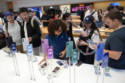 iPhone 可以換掉 Siri 助理了?蘋果即將解鎖 2 大 AI 功能 iPhone 可以換掉 Siri 助理了?蘋果即將解鎖 2 大 AI 功能