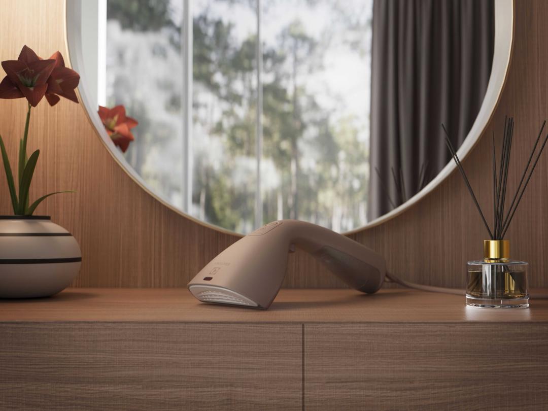 伊萊克斯極淨呵護700,4,990元。