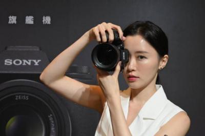 Sony α1 II全幅攝錄機皇駕到!AI助威自動對焦 高速連拍抓住精采瞬間 Sony α1 II全幅攝錄機皇駕到!AI助威自動對焦 高速連拍抓住精采瞬間