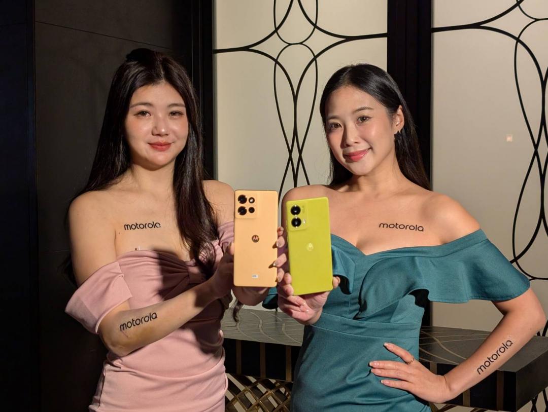 同場 motorola 也推出 motorola g85 5G、motorola g55 5G兩款手機，售價分別為8,990元及NT6,990元，皆是延續大螢幕、大電池等特色。
（圖／記者黃肇祥攝）