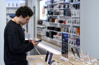 傳 iPhone「手機訂閱制」胎死腹中!這原因讓蘋果接連砍 2 服務 傳 iPhone「手機訂閱制」胎死腹中!這原因讓蘋果接連砍 2 服務