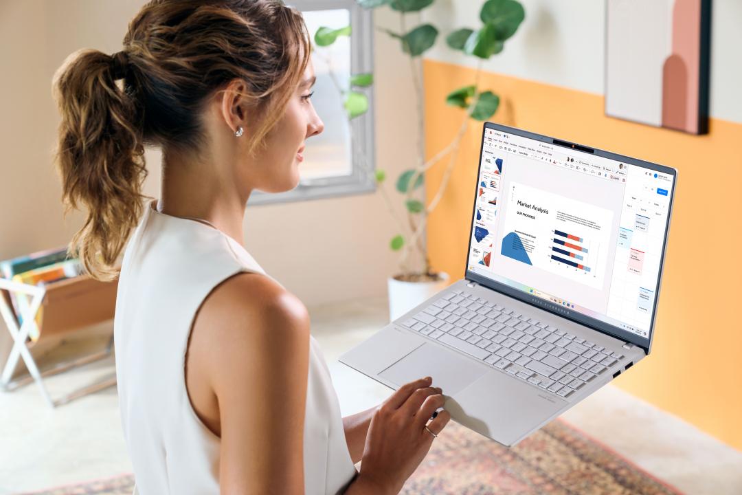 使用場景也是決定入手
估價收購筆電或平板的重要因素。圖為華碩
估價收購筆電。