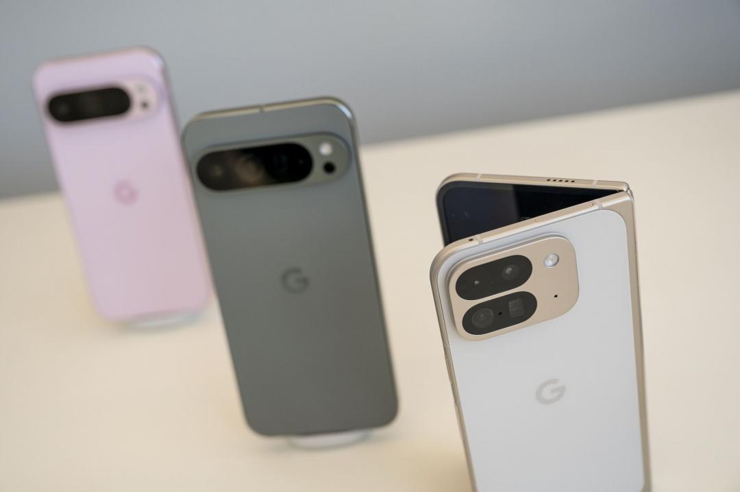 Google Pixel 9 Pro Fold摺疊手機榮登最新一季降價王。（圖／路透社）