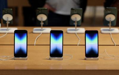 庫克親自預告:蘋果新品下週登場!平價版 iPhone 16 有望亮相 庫克親自預告:蘋果新品下週登場!平價版 iPhone 16 有望亮相