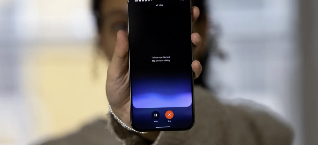 Google去年也推出Gemini Live功能，用戶可以語音對話方式請AI提供各種協助。