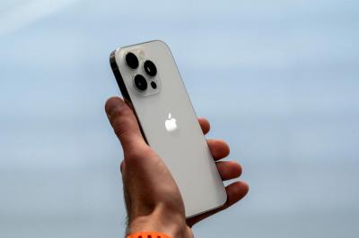 蘋果第一款 Ultra 級 iPhone 將登場?爆料點名 3 亮點 今年值得攻頂 蘋果第一款 Ultra 級 iPhone 將登場?爆料點名 3 亮點 今年值得攻頂