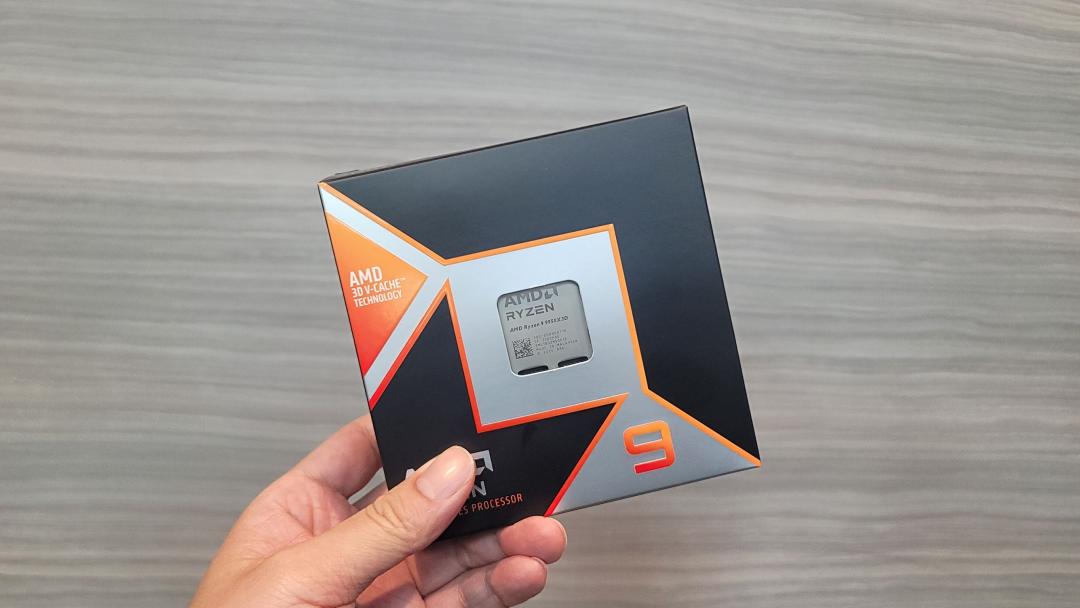 欣亞數位將於今日晚上九點在高雄建國店、台中公益店開賣AMD Ryzen 9 X3D系列新品，本日購買的消費者將能參與「撼訊 Red Devil RX 9070 XT 16GB Limited Edition」顯示卡抽獎活動（圖／欣亞數位）