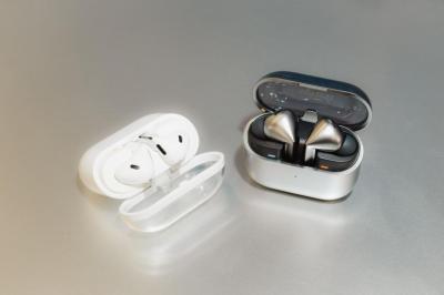 對決蘋果AirPods!爆料曝這家安卓大廠準備推出骨傳導耳機 對決蘋果AirPods!爆料曝這家安卓大廠準備推出骨傳導耳機
