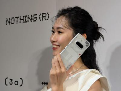 Nothing Phone(3a) 中階手機登台開賣!透明背蓋、搭上 AI 按鍵超搶眼 Nothing Phone(3a) 中階手機登台開賣!透明背蓋、搭上 AI 按鍵超搶眼