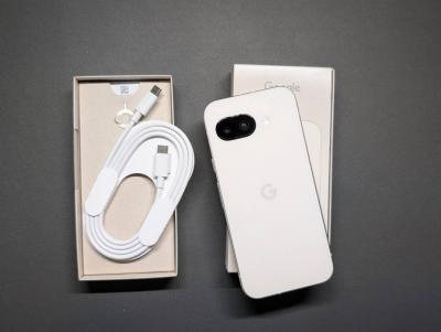 iPhone 16e 現身 Pixel 商城頁面!外媒吐槽:可見 Google 有多怕 iPhone 16e 現身 Pixel 商城頁面!外媒吐槽:可見 Google 有多怕