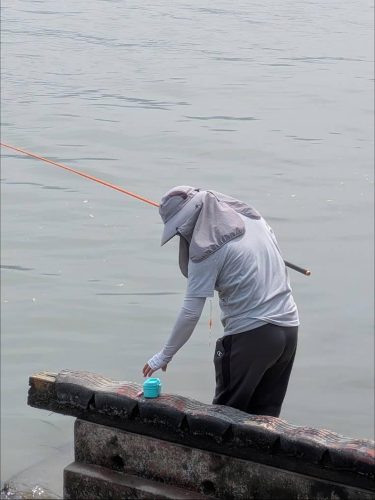 此為使用「自動構圖修正」後,AI裁切圖片。