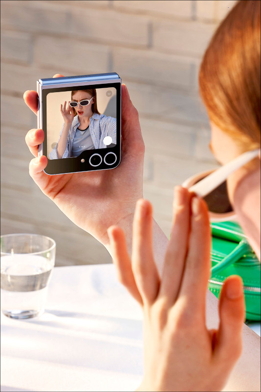 三星Galaxy Z Flip6摺疊手機，35,888元起。