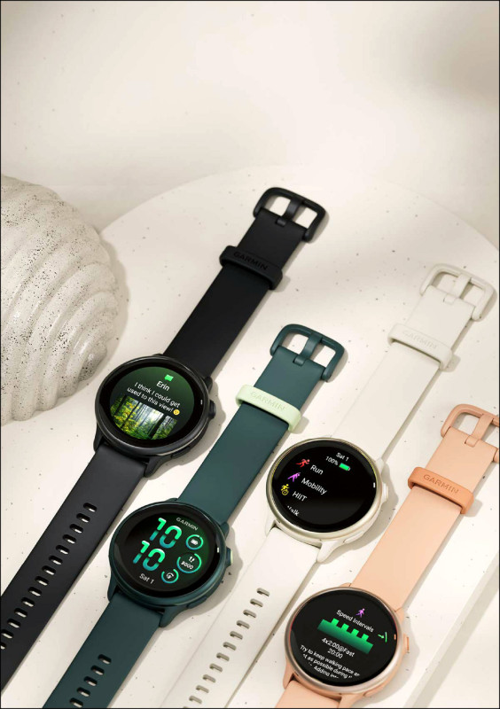 Garmin vívoactive 6 GPS智慧腕錶，各9,990元。