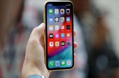 全新 iPhone 17 續航力恐成硬傷!傳蘋果改靠 AI 來拯救 全新 iPhone 17 續航力恐成硬傷!傳蘋果改靠 AI 來拯救
