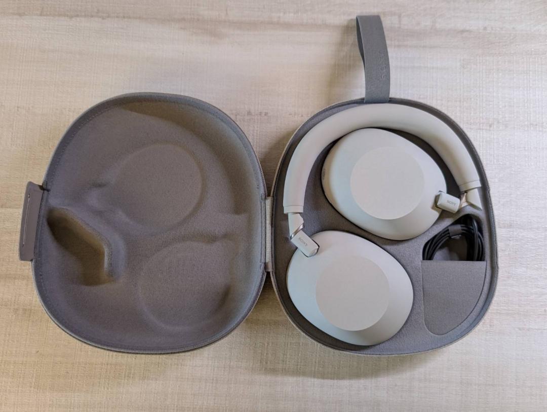 由於能夠摺疊，也讓收納包更加小巧。（圖／記者黃肇祥攝）