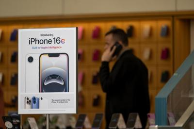 蘋果超薄新 iPhone 真實電量曝光!竟連 10 年舊機都不如 蘋果超薄新 iPhone 真實電量曝光!竟連 10 年舊機都不如