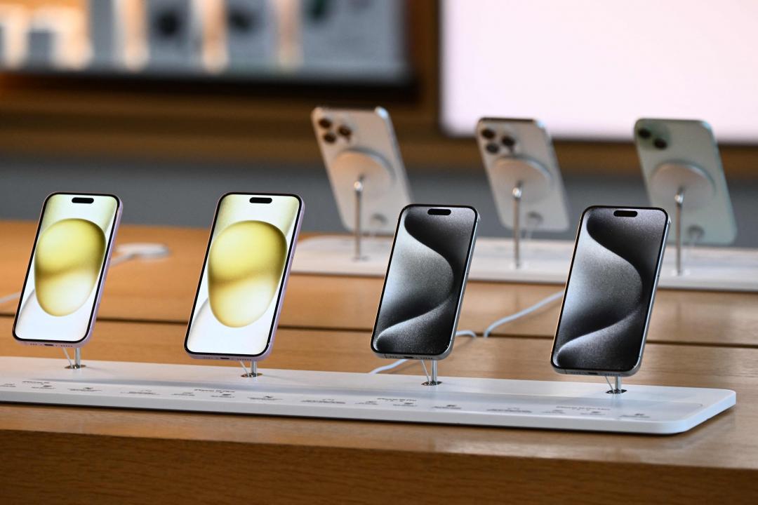 最新數據顯示，iPhone 15的買氣又飆高了。（圖／路透社）