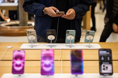 全球人買手機口味超不同!8國最暢銷iPhone、安卓比一比 全球人買手機口味超不同!8國最暢銷iPhone、安卓比一比