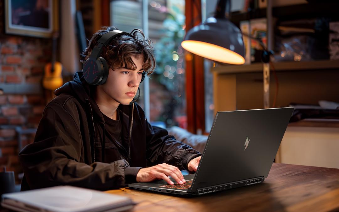 預算有限者，購買採用前一代NVIDIA GeFore RTX 40系列顯示卡的機種也是不錯選擇。