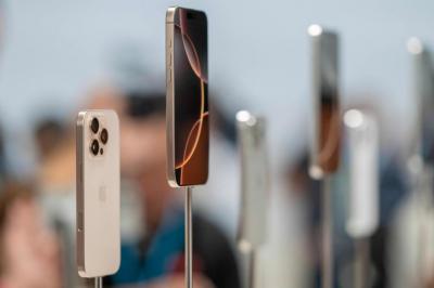 最美iPhone恐再等5年!蘋果全螢幕設計三階段計畫曝光 最美iPhone恐再等5年!蘋果全螢幕設計三階段計畫曝光