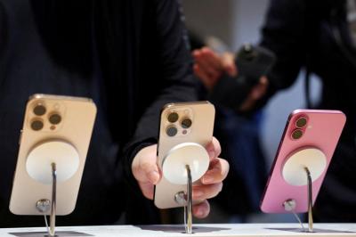 透明還是光感變化?傳iPhone 17 Pro絕美新色呼應液態玻璃 透明還是光感變化?傳iPhone 17 Pro絕美新色呼應液態玻璃