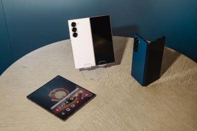 傳摺疊 iPhone 明年登場!工程師爆不滿:與三星太像了 傳摺疊 iPhone 明年登場!工程師爆不滿:與三星太像了