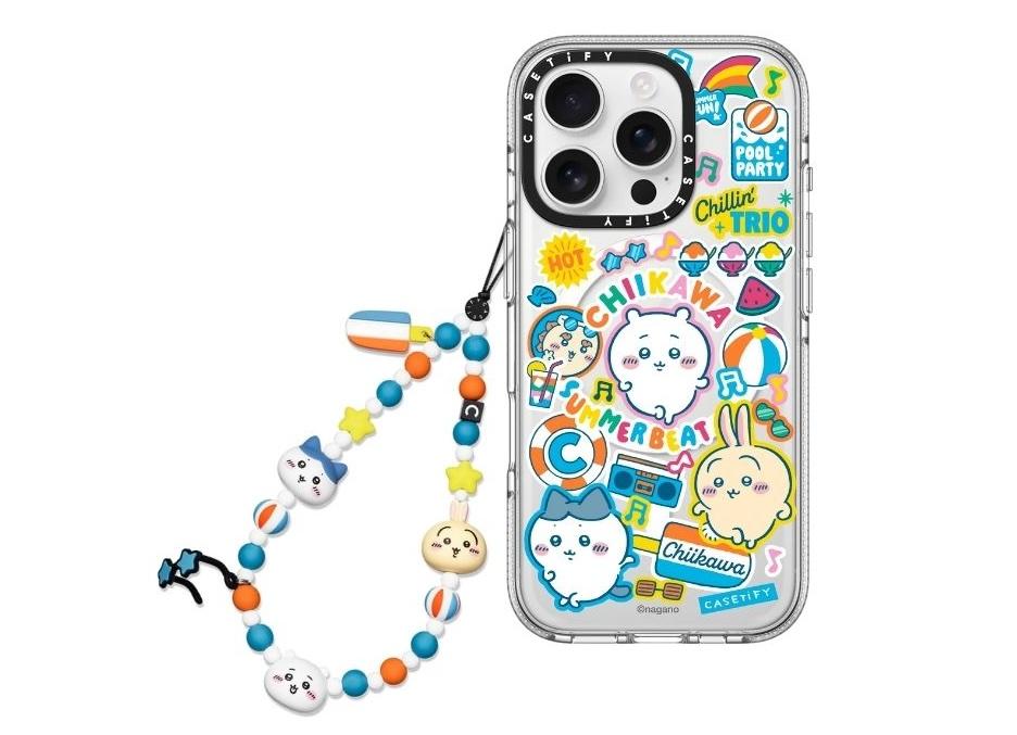 吉伊卡哇夏日派對手機吊飾，以柔軟矽膠材質製作而成，集結經典三人拍檔吉伊卡哇、小八貓和兔兔。（圖／CASETiFY）