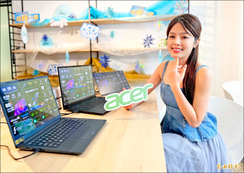 宏碁輕薄AI筆電主打長效續航和直覺觸控板。Swift Go 14 AI（圖左一）、Swift Go 16 AI（圖左二）預計8月上市，價格請店洽。（記者吳佩樺攝）
