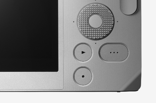 Sigma BF控制系統十分獨特,融合了滑動、壓力感應的觸覺按鈕,提供不同的操作手感。